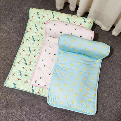 Tapis Fraîcheur en Soie de Glace pour Animaux - Design Fruit